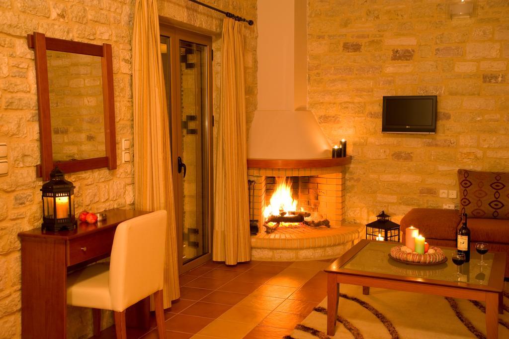 Enastron Villas キパリシア エクステリア 写真