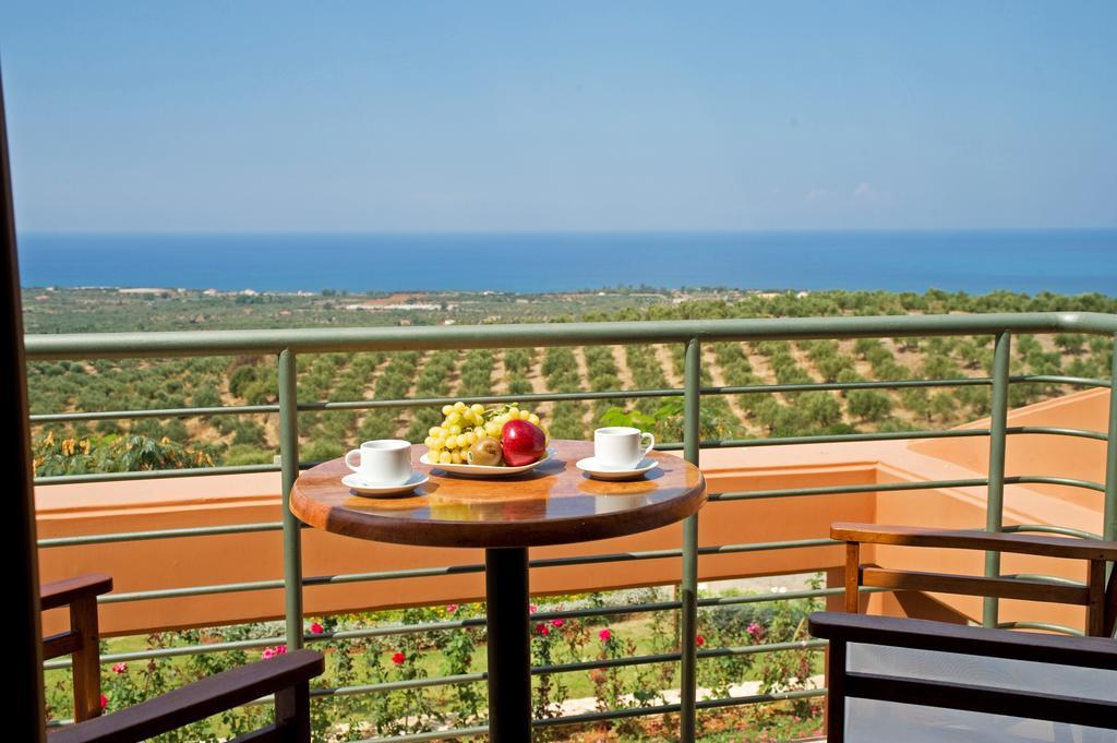 Enastron Villas キパリシア エクステリア 写真