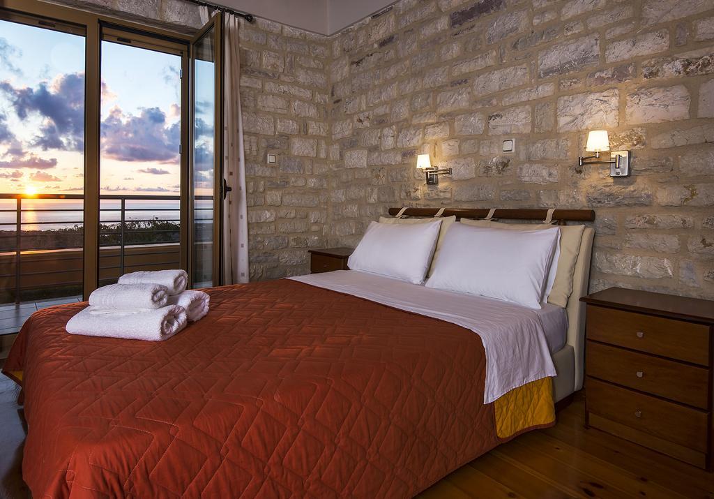 Enastron Villas キパリシア エクステリア 写真