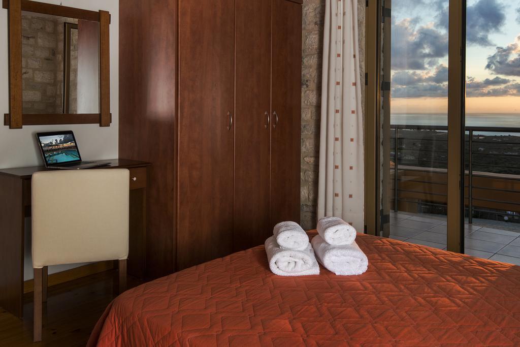 Enastron Villas キパリシア エクステリア 写真