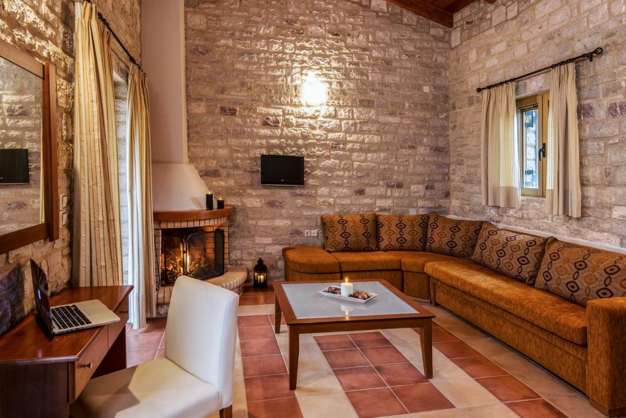 Enastron Villas キパリシア エクステリア 写真